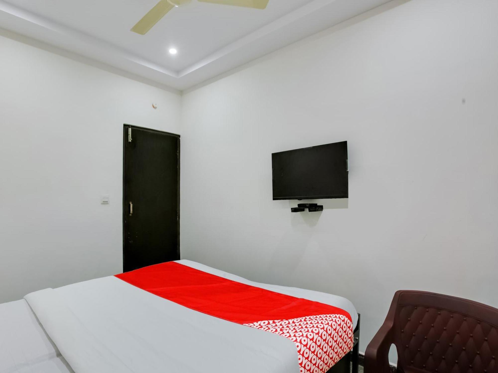 Hotel O Manjushree Boarding & Lodging Nearby Dr.Br Ambedkar Stadium Basveshwar Nagar Bangalore Exterior photo